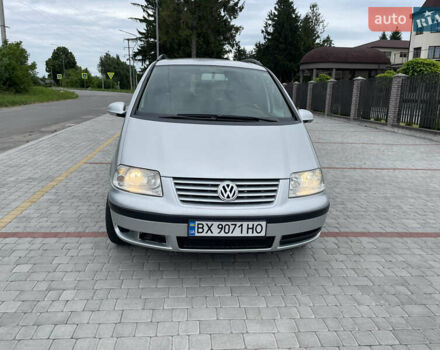 Сірий Фольксваген Шаран, об'ємом двигуна 2 л та пробігом 349 тис. км за 5800 $, фото 5 на Automoto.ua