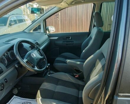 Серый Фольксваген Шаран, объемом двигателя 2 л и пробегом 176 тыс. км за 2000 $, фото 6 на Automoto.ua