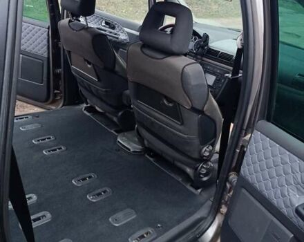 Серый Фольксваген Шаран, объемом двигателя 2 л и пробегом 360 тыс. км за 7800 $, фото 15 на Automoto.ua