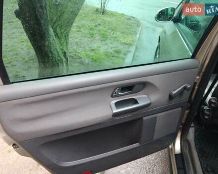 Серый Фольксваген Шаран, объемом двигателя 2 л и пробегом 450 тыс. км за 8700 $, фото 21 на Automoto.ua