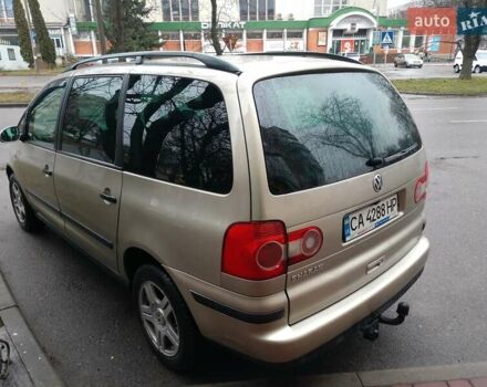 Серый Фольксваген Шаран, объемом двигателя 2 л и пробегом 450 тыс. км за 8700 $, фото 3 на Automoto.ua