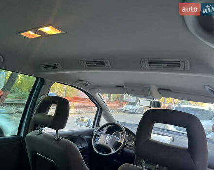 Серый Фольксваген Шаран, объемом двигателя 1.8 л и пробегом 263 тыс. км за 6350 $, фото 17 на Automoto.ua