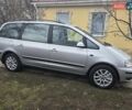 Серый Фольксваген Шаран, объемом двигателя 1.9 л и пробегом 300 тыс. км за 7500 $, фото 1 на Automoto.ua