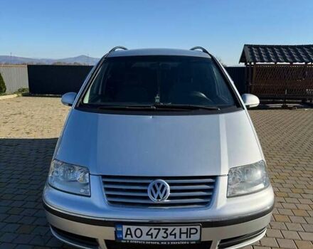 Серый Фольксваген Шаран, объемом двигателя 2 л и пробегом 318 тыс. км за 7500 $, фото 6 на Automoto.ua