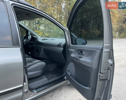 Фольксваген Шаран 2009 в Виннице на Automoto.ua Серый Фольксваген Шаран, объемом двигателя 2 л и пробегом 272 тыс. км за 9200 $, фото 15 на Automoto.ua