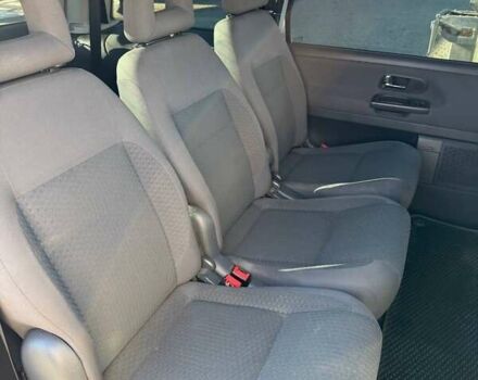 Серый Фольксваген Шаран, объемом двигателя 2 л и пробегом 318 тыс. км за 7500 $, фото 11 на Automoto.ua