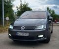 Сірий Фольксваген Шаран, об'ємом двигуна 2 л та пробігом 380 тис. км за 11000 $, фото 1 на Automoto.ua