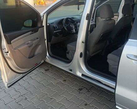 Серый Фольксваген Шаран, объемом двигателя 1.97 л и пробегом 330 тыс. км за 10500 $, фото 16 на Automoto.ua