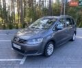 Серый Фольксваген Шаран, объемом двигателя 2 л и пробегом 309 тыс. км за 10200 $, фото 1 на Automoto.ua