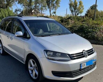 Серый Фольксваген Шаран, объемом двигателя 1.97 л и пробегом 340 тыс. км за 12400 $, фото 2 на Automoto.ua