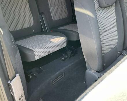 Серый Фольксваген Шаран, объемом двигателя 1.97 л и пробегом 340 тыс. км за 12400 $, фото 9 на Automoto.ua