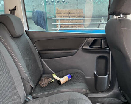 Серый Фольксваген Шаран, объемом двигателя 2 л и пробегом 291 тыс. км за 10400 $, фото 9 на Automoto.ua