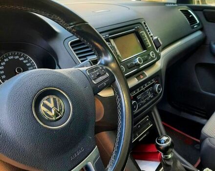 Серый Фольксваген Шаран, объемом двигателя 2 л и пробегом 281 тыс. км за 12000 $, фото 13 на Automoto.ua