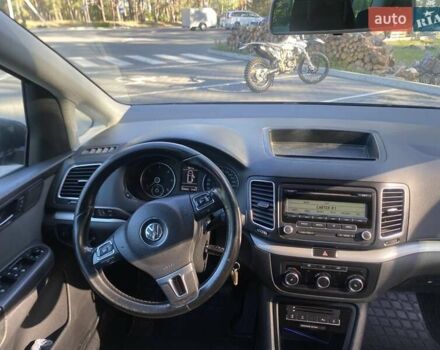 Серый Фольксваген Шаран, объемом двигателя 2 л и пробегом 309 тыс. км за 10800 $, фото 13 на Automoto.ua