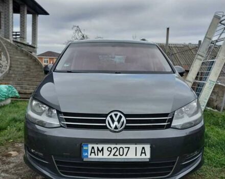 Сірий Фольксваген Шаран, об'ємом двигуна 2 л та пробігом 215 тис. км за 15750 $, фото 1 на Automoto.ua