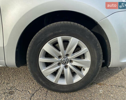 Серый Фольксваген Шаран, объемом двигателя 2 л и пробегом 291 тыс. км за 10400 $, фото 5 на Automoto.ua