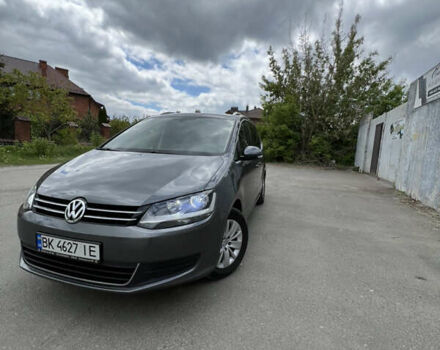 Серый Фольксваген Шаран, объемом двигателя 1.97 л и пробегом 205 тыс. км за 14500 $, фото 2 на Automoto.ua