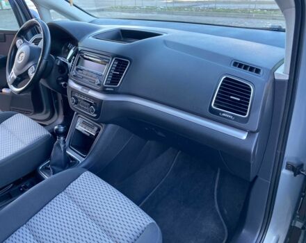 Серый Фольксваген Шаран, объемом двигателя 2 л и пробегом 306 тыс. км за 11500 $, фото 13 на Automoto.ua