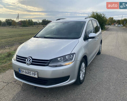 Серый Фольксваген Шаран, объемом двигателя 2 л и пробегом 291 тыс. км за 10400 $, фото 4 на Automoto.ua