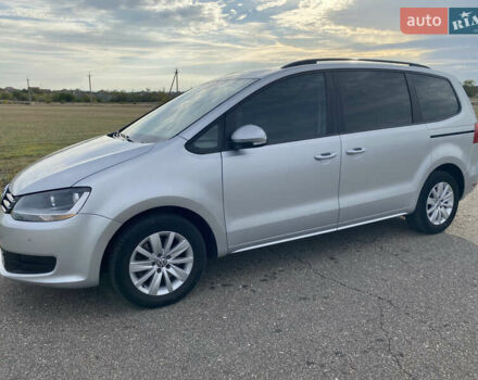 Сірий Фольксваген Шаран, об'ємом двигуна 2 л та пробігом 292 тис. км за 10500 $, фото 3 на Automoto.ua