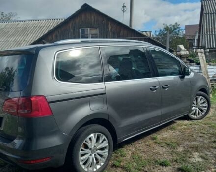 Серый Фольксваген Шаран, объемом двигателя 2 л и пробегом 215 тыс. км за 15700 $, фото 2 на Automoto.ua