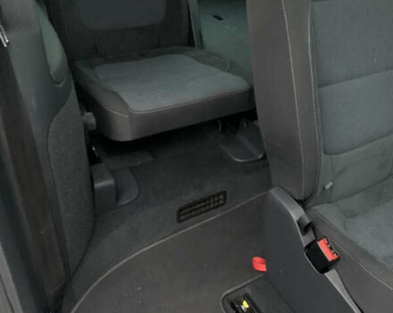 Серый Фольксваген Шаран, объемом двигателя 1.97 л и пробегом 240 тыс. км за 15400 $, фото 2 на Automoto.ua