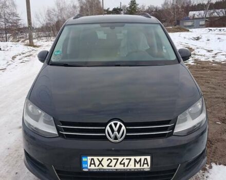 Серый Фольксваген Шаран, объемом двигателя 1.39 л и пробегом 251 тыс. км за 10200 $, фото 2 на Automoto.ua