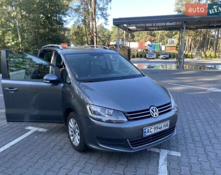 Серый Фольксваген Шаран, объемом двигателя 2 л и пробегом 309 тыс. км за 10800 $, фото 5 на Automoto.ua