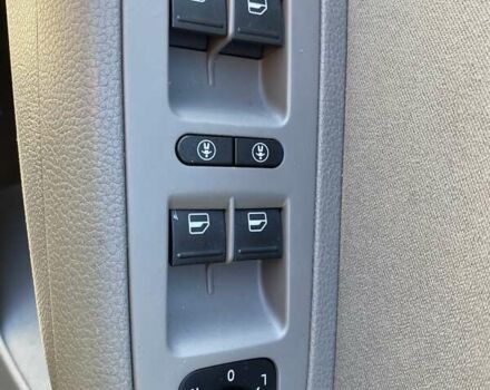 Сірий Фольксваген Шаран, об'ємом двигуна 2 л та пробігом 290 тис. км за 12900 $, фото 24 на Automoto.ua