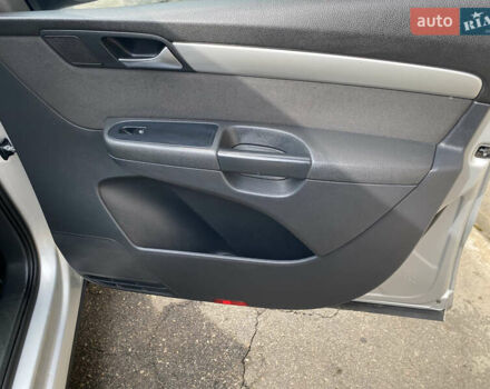 Сірий Фольксваген Шаран, об'ємом двигуна 2 л та пробігом 292 тис. км за 10500 $, фото 15 на Automoto.ua