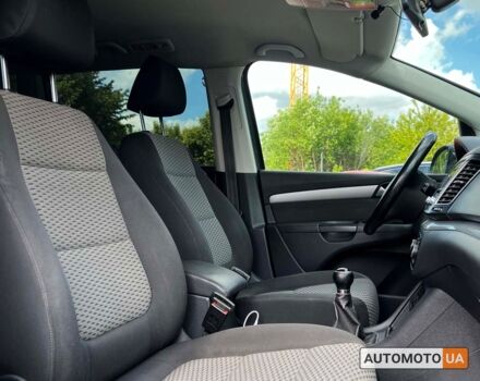 Серый Фольксваген Шаран, объемом двигателя 2 л и пробегом 273 тыс. км за 12499 $, фото 8 на Automoto.ua