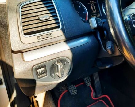 Серый Фольксваген Шаран, объемом двигателя 2 л и пробегом 281 тыс. км за 12000 $, фото 10 на Automoto.ua