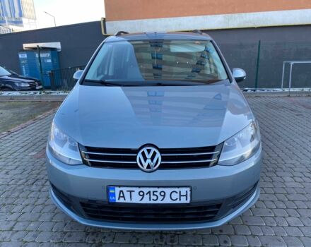 Серый Фольксваген Шаран, объемом двигателя 2 л и пробегом 306 тыс. км за 11500 $, фото 1 на Automoto.ua