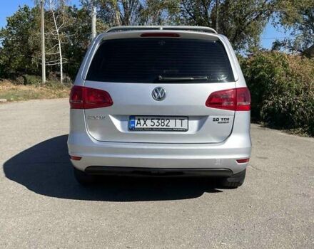 Серый Фольксваген Шаран, объемом двигателя 1.97 л и пробегом 340 тыс. км за 12400 $, фото 1 на Automoto.ua