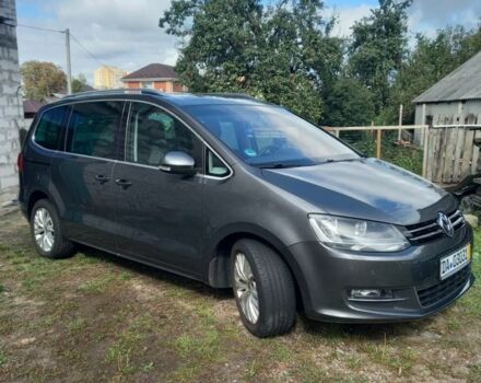 Серый Фольксваген Шаран, объемом двигателя 2 л и пробегом 215 тыс. км за 15700 $, фото 1 на Automoto.ua