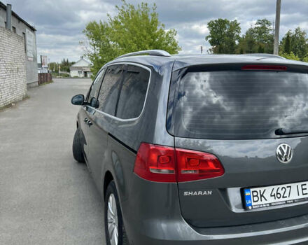 Серый Фольксваген Шаран, объемом двигателя 1.97 л и пробегом 205 тыс. км за 14500 $, фото 7 на Automoto.ua