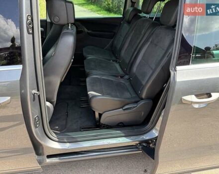 Серый Фольксваген Шаран, объемом двигателя 2 л и пробегом 203 тыс. км за 15200 $, фото 13 на Automoto.ua