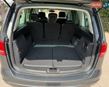 Серый Фольксваген Шаран, объемом двигателя 2 л и пробегом 203 тыс. км за 15200 $, фото 12 на Automoto.ua