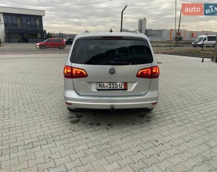 Серый Фольксваген Шаран, объемом двигателя 2 л и пробегом 228 тыс. км за 18200 $, фото 3 на Automoto.ua
