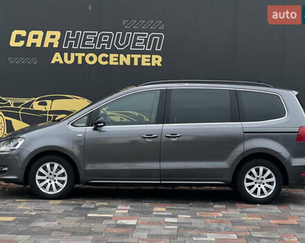 Сірий Фольксваген Шаран, об'ємом двигуна 2 л та пробігом 340 тис. км за 14000 $, фото 6 на Automoto.ua
