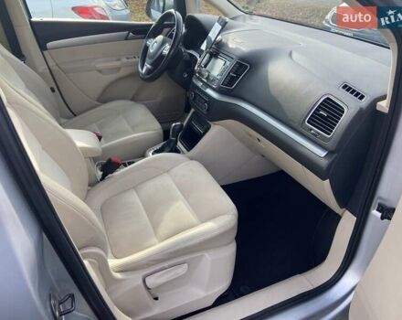 Серый Фольксваген Шаран, объемом двигателя 2 л и пробегом 228 тыс. км за 18200 $, фото 13 на Automoto.ua