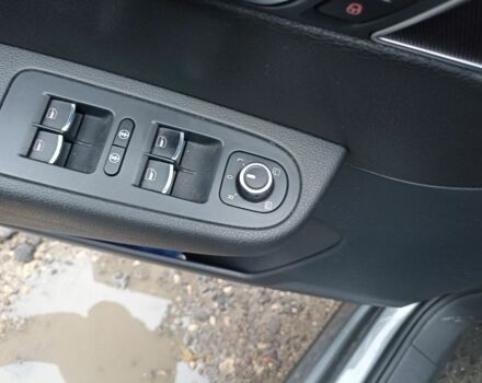 Серый Фольксваген Шаран, объемом двигателя 2 л и пробегом 255 тыс. км за 15666 $, фото 2 на Automoto.ua