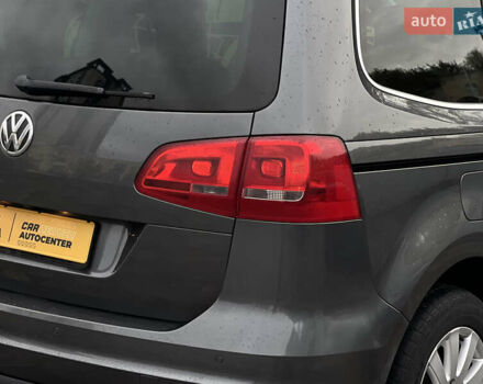 Сірий Фольксваген Шаран, об'ємом двигуна 2 л та пробігом 340 тис. км за 14000 $, фото 9 на Automoto.ua