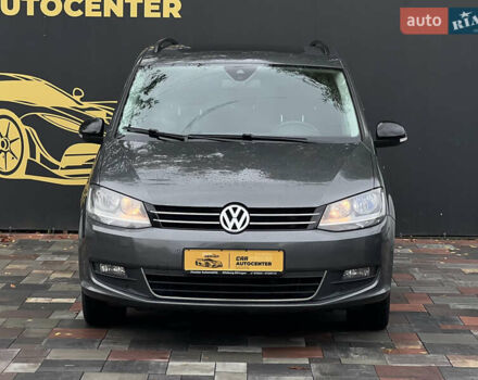 Сірий Фольксваген Шаран, об'ємом двигуна 2 л та пробігом 340 тис. км за 14000 $, фото 1 на Automoto.ua