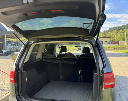 Серый Фольксваген Шаран, объемом двигателя 2 л и пробегом 300 тыс. км за 15500 $, фото 9 на Automoto.ua