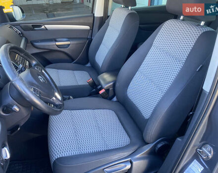 Серый Фольксваген Шаран, объемом двигателя 1.97 л и пробегом 273 тыс. км за 11550 $, фото 8 на Automoto.ua