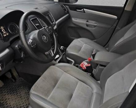 Серый Фольксваген Шаран, объемом двигателя 2 л и пробегом 355 тыс. км за 12300 $, фото 7 на Automoto.ua