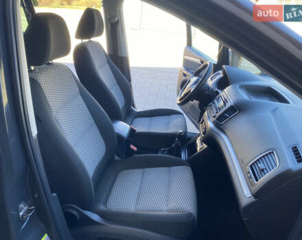 Серый Фольксваген Шаран, объемом двигателя 1.97 л и пробегом 273 тыс. км за 11550 $, фото 12 на Automoto.ua