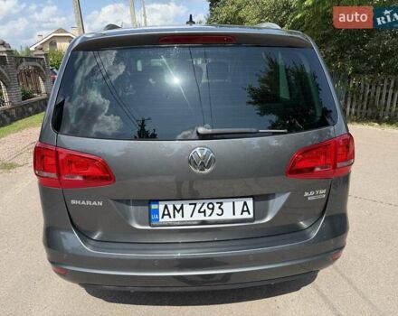 Серый Фольксваген Шаран, объемом двигателя 2 л и пробегом 203 тыс. км за 15200 $, фото 4 на Automoto.ua