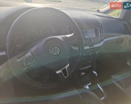 Серый Фольксваген Шаран, объемом двигателя 2 л и пробегом 291 тыс. км за 12500 $, фото 6 на Automoto.ua